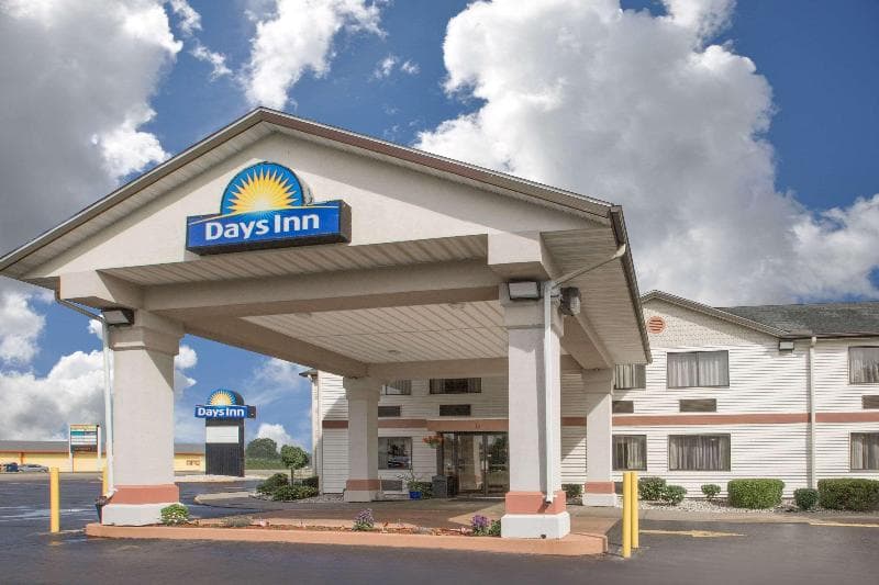 Days Inn by Wyndham Hillsdale photo 1