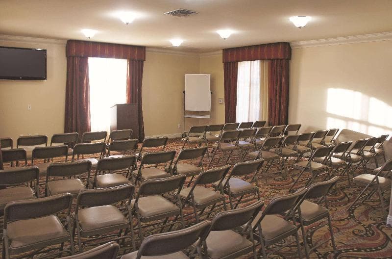 La Quinta Inn & Suites by Wyndham Moreno Valley photo 1