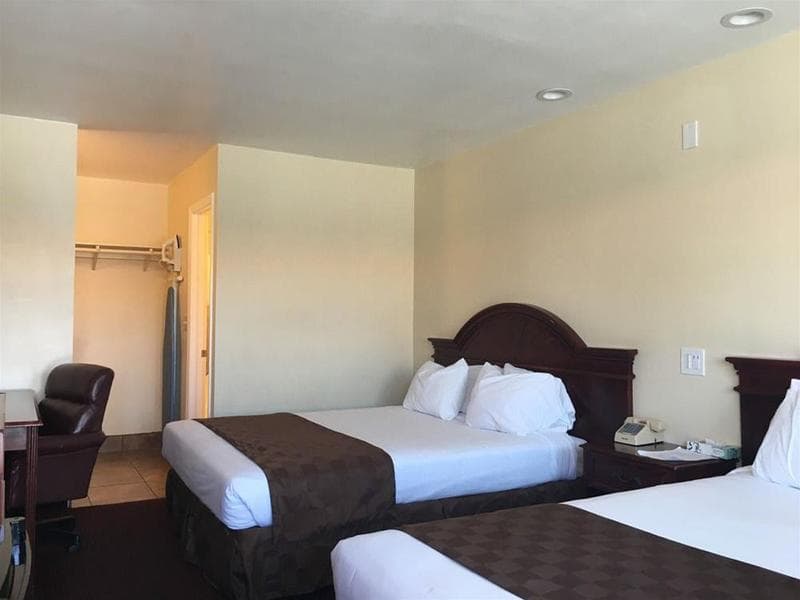 Colton Inn 5