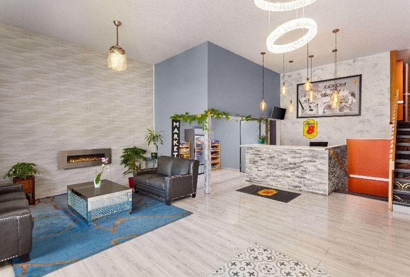 Super 8 by Wyndham Lenexa Overland Park/Mall Area 5