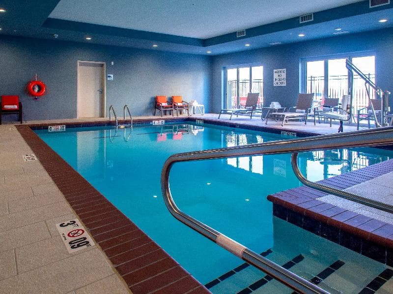 Holiday Inn Express & Suites Oklahoma City Airport 5