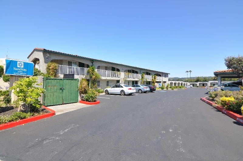 Surestay By Best Western Castro Valley 4