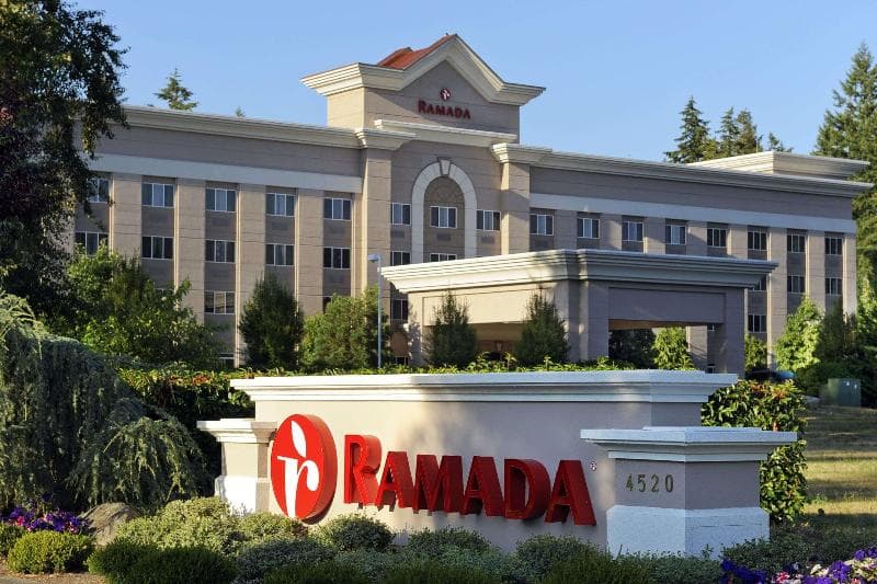 Ramada by Wyndham Olympia photo 1