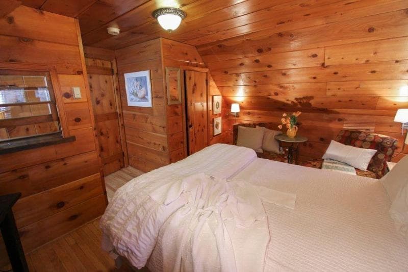 Elliott House Bed & Breakfast 2