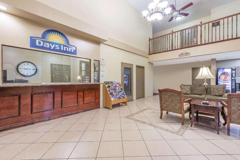Days Inn By Wyndham St. Peters/St. Charles 5
