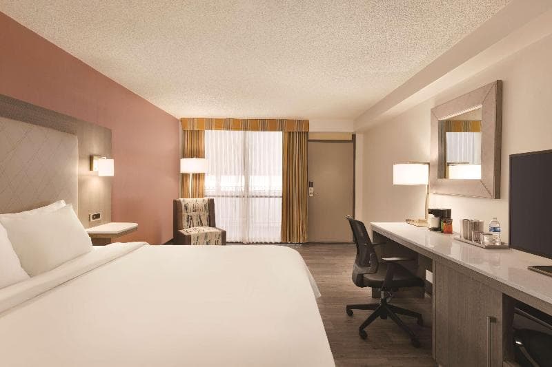 Radisson Hotel Lenexa Overland Park 4