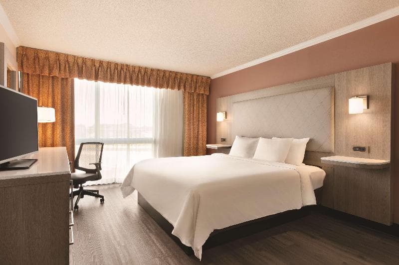 Radisson Hotel Lenexa Overland Park 2