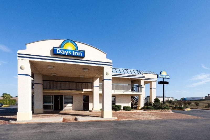 Days Inn By Wyndham Oklahoma City West 5