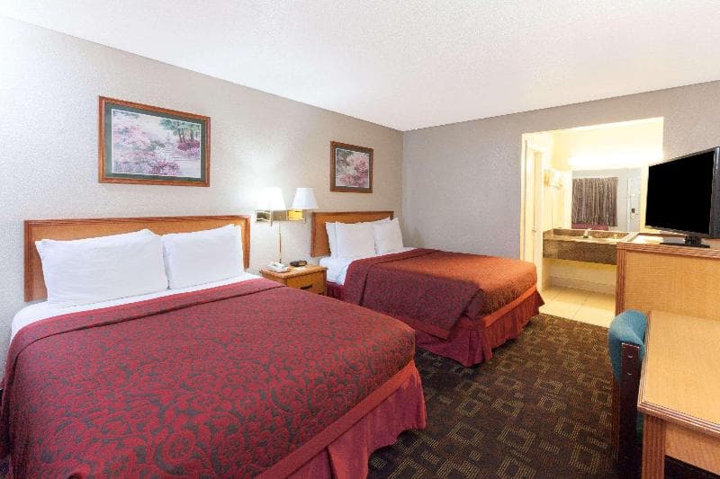 Days Inn By Wyndham Oklahoma City West photo 1