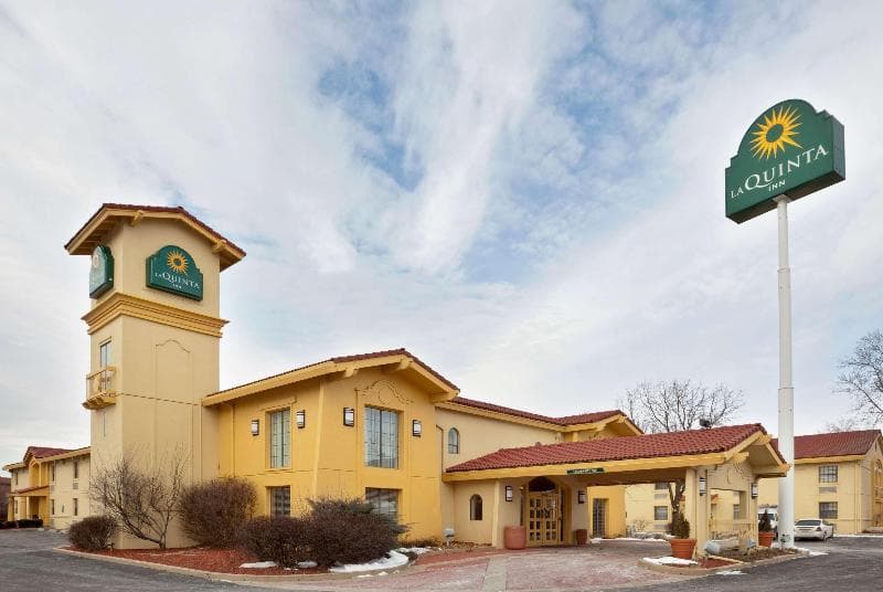 La Quinta Inn by Wyndham Omaha West 5