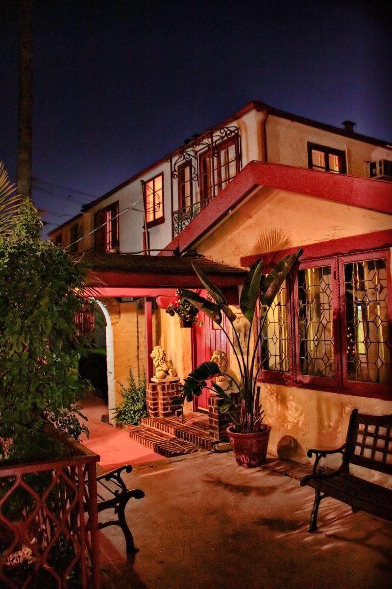 Santa Cruz Inn Riverside 2