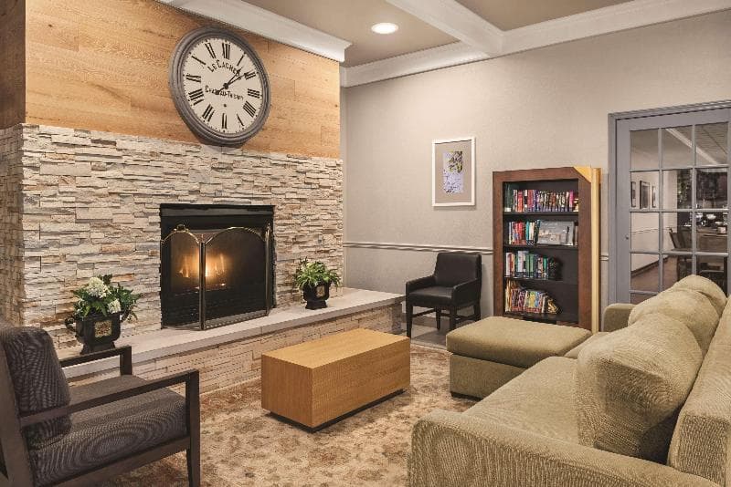 Country Inn & Suites by Radisson, Schaumburg, IL 4