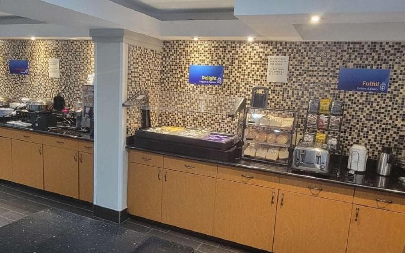 Best Western Glenview -Chicagoland Inn And Suites 4