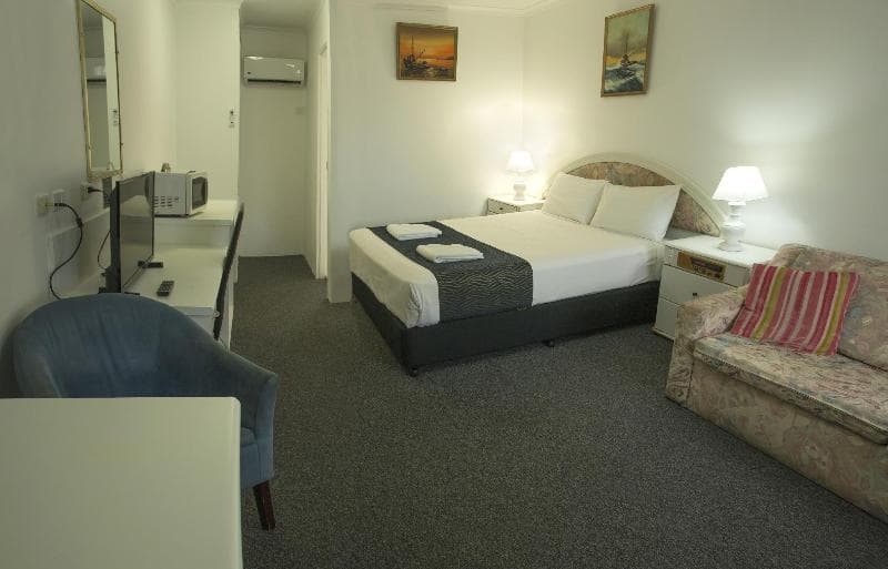 Calico Court Motel 5
