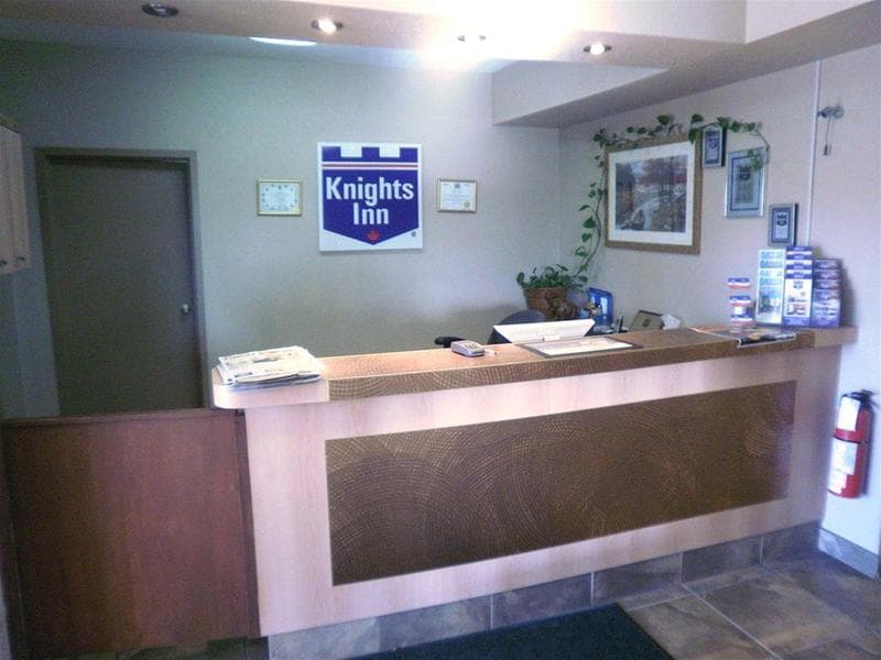 Knights Inn Orillia 5