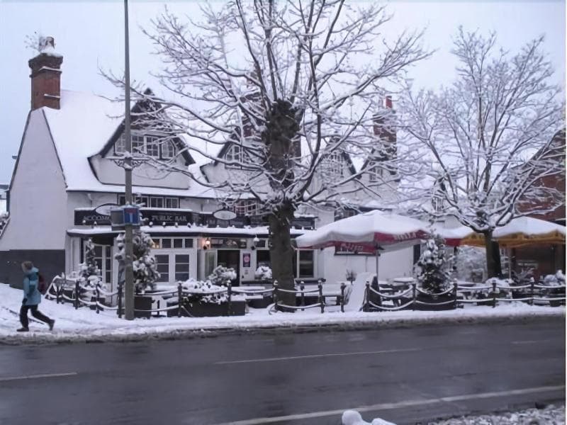 The Old Black Horse - Inn 4