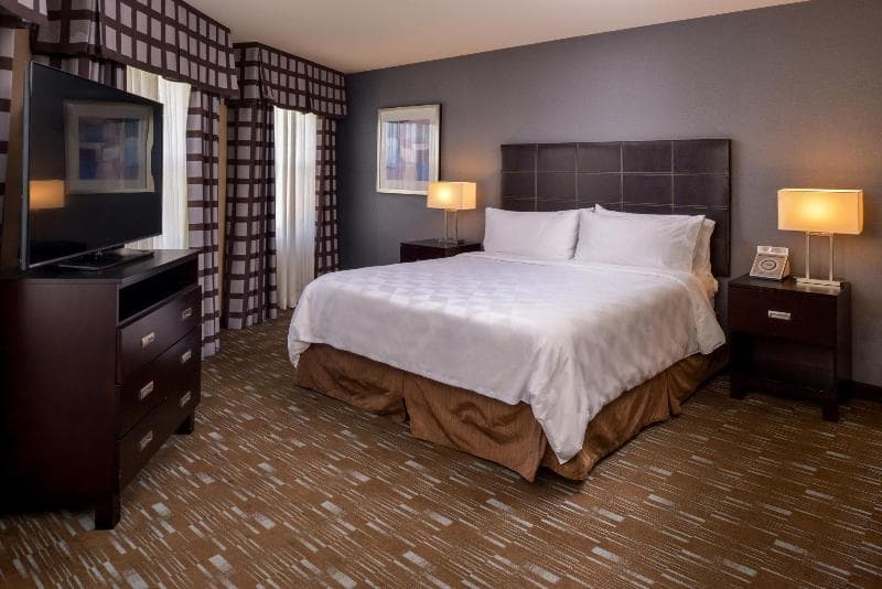 Holiday Inn Ontario Airport 3