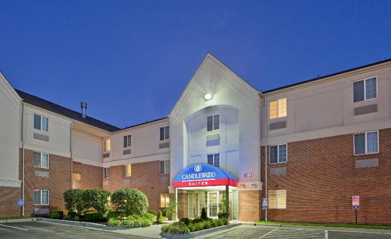 Candlewood Suites Kansas City-Overland Park main