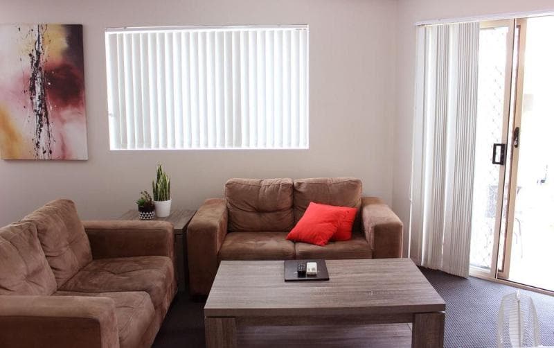 Surfers Riverside Apartments main