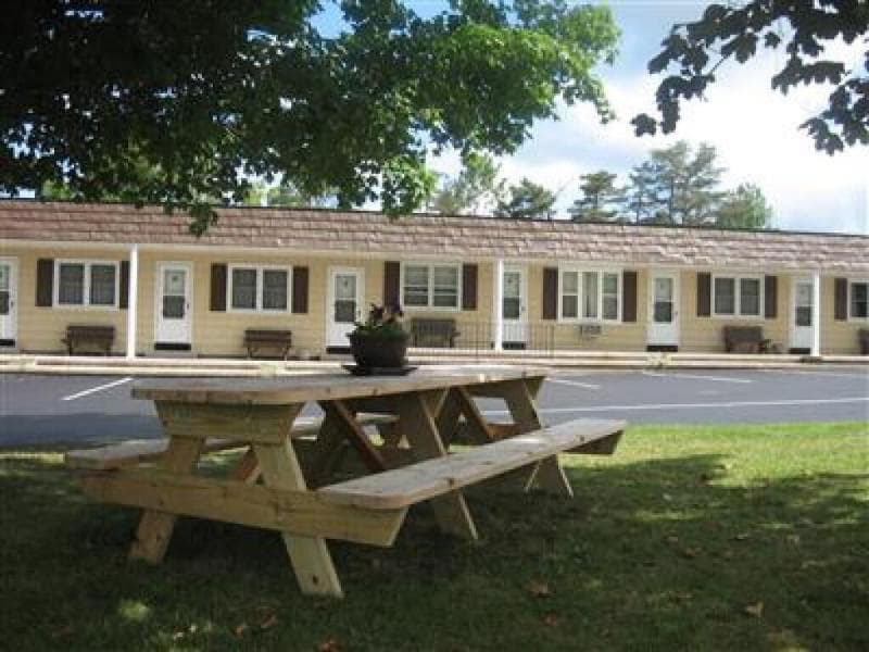 All Seasons Inn 4