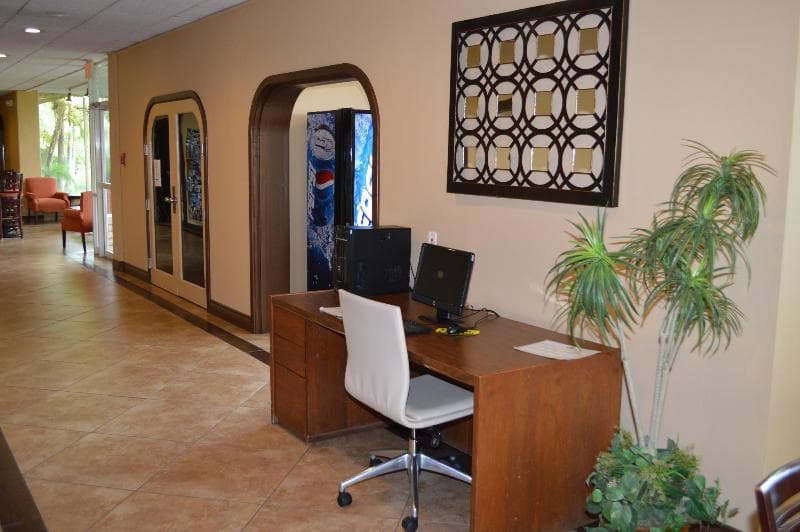 Ontario Airport Inn photo 1