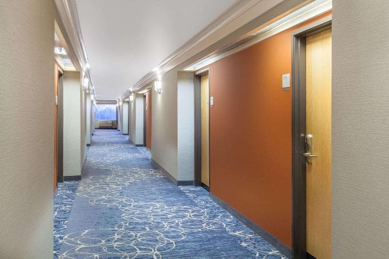 Hawthorn Suites by Wyndham Livermore Wine Country 3
