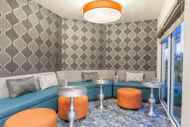 Hawthorn Suites by Wyndham Livermore Wine Country 4
