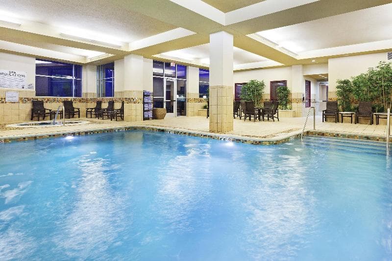 Courtyard By Marriott Omaha La Vista 2