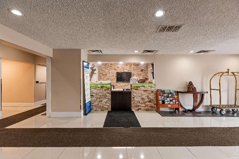 SureStay Hotel by Best Western Kemptville 5