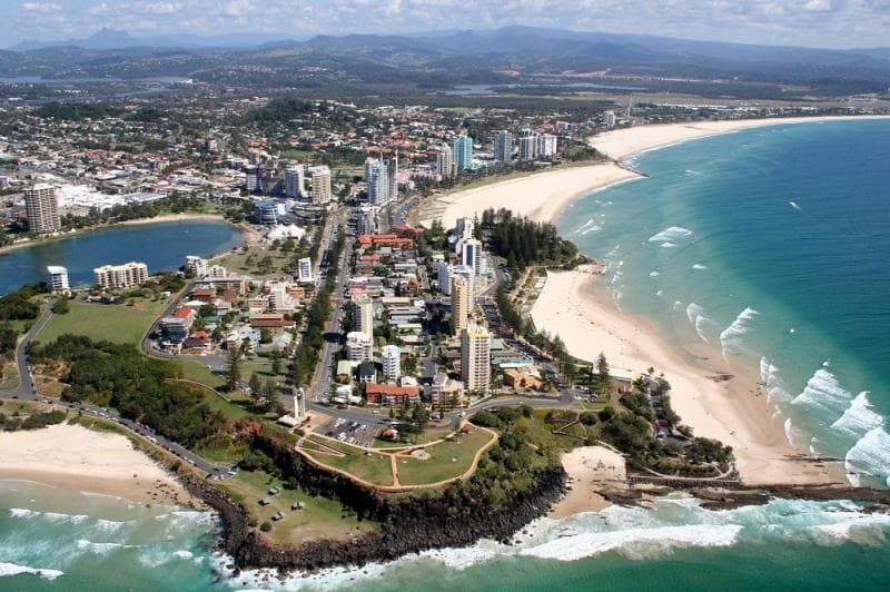 Kirra Beach Apartments 3