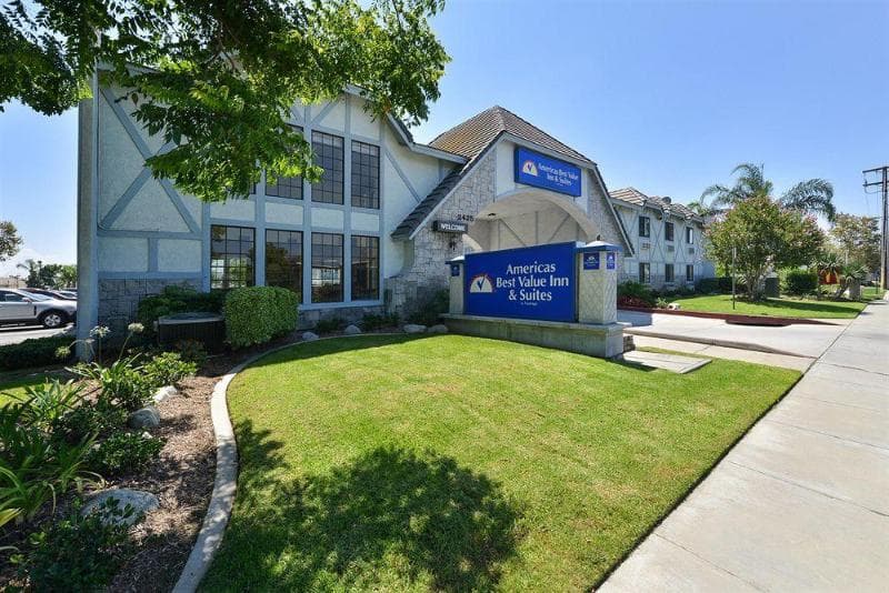 Americas Best Value Inn And Suites Ontario 3
