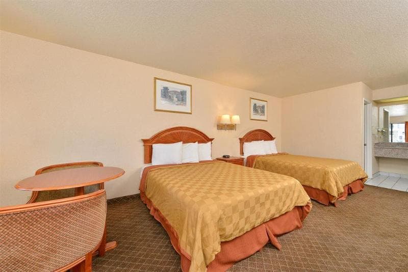Americas Best Value Inn And Suites Ontario 5