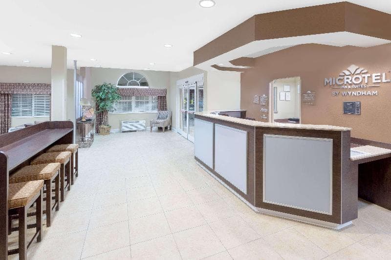 Microtel Inn & Suites By Wyndham Ozark 5
