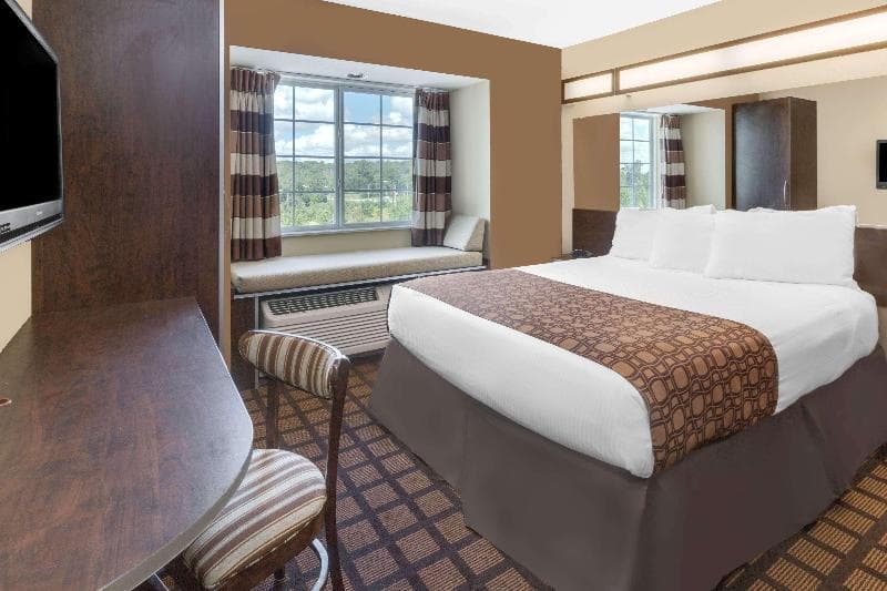 Microtel Inn & Suites By Wyndham Ozark 4