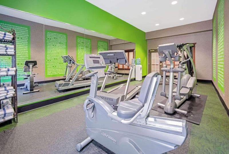La Quinta Inn & Suites Oklahoma City-Moore 2