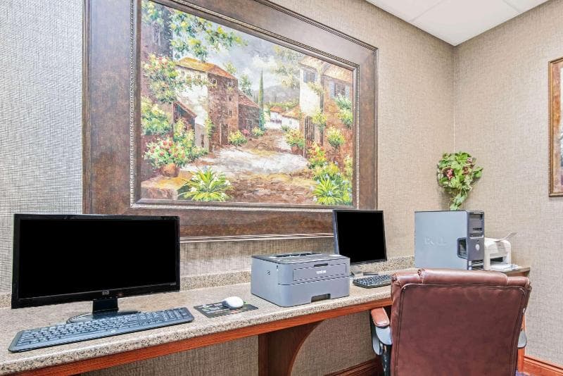 La Quinta Inn & Suites Oklahoma City-Moore 1