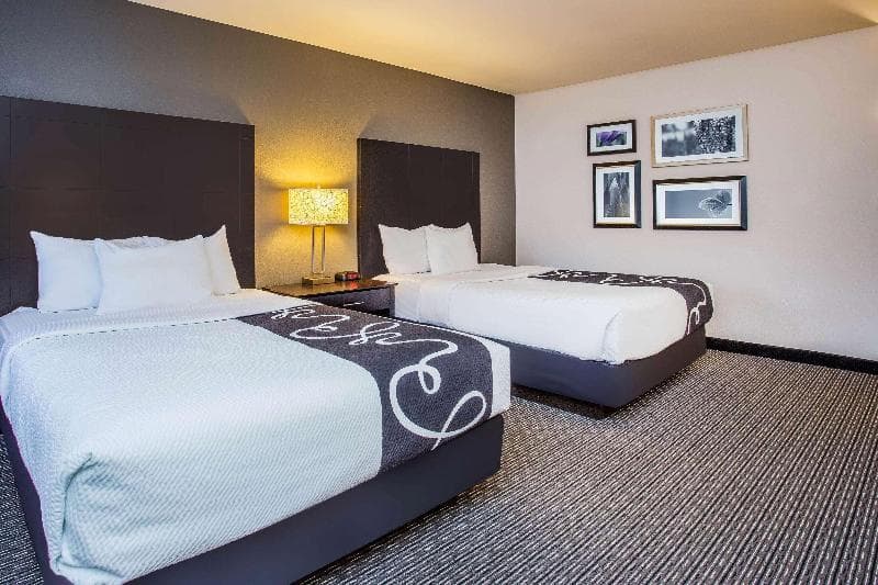 La Quinta Inn by Wyndham Oshkosh 5