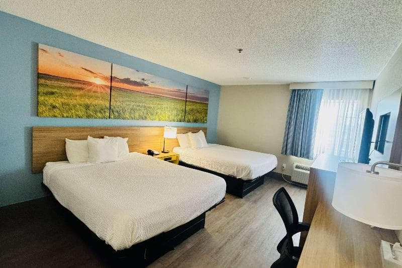 Days Inn By Wyndham Shawnee photo 1
