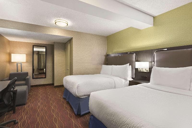 Days Inn by Wyndham Ottawa 5