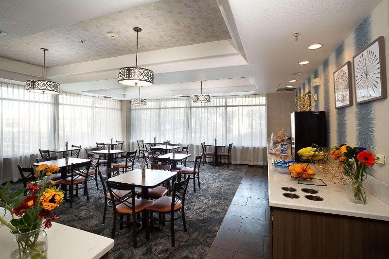 Hawthorn Suites by Wyndham Oakland/Alameda 3