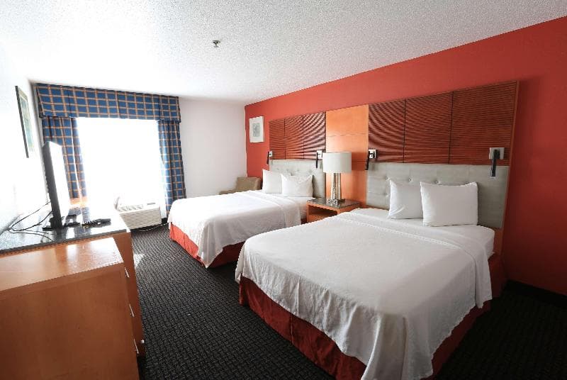 Days Inn by Wyndham Calumet Park 1