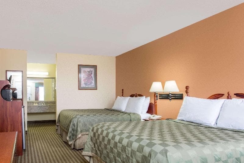 Days Inn by Wyndham Orange 2