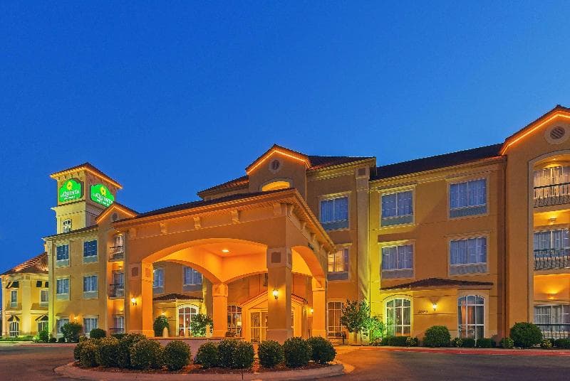 La Quinta Inn & Suites Okc North - Quail Springs 5