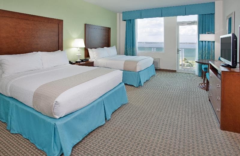 Holiday Inn Resort Pensacola Beach Gulf Front 4