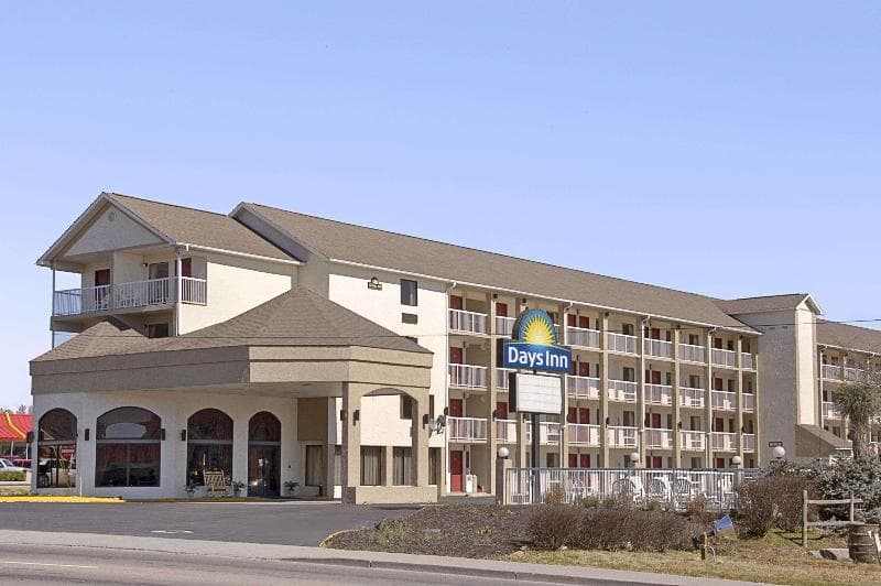 Days Inn by Wyndham Apple Valley Pigeon Forge/Sevierville 5