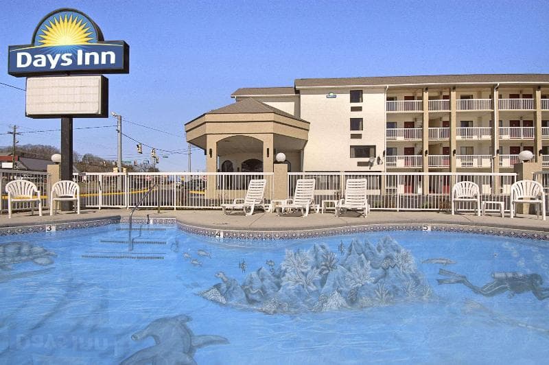 Days Inn by Wyndham Apple Valley Pigeon Forge/Sevierville 4