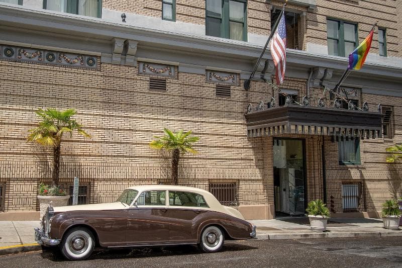 Hotel deLuxe 2