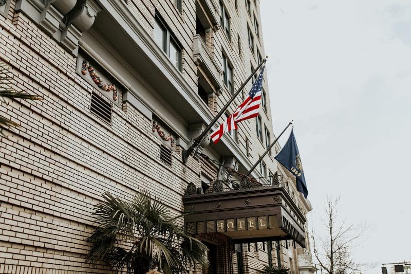 Hotel deLuxe 3