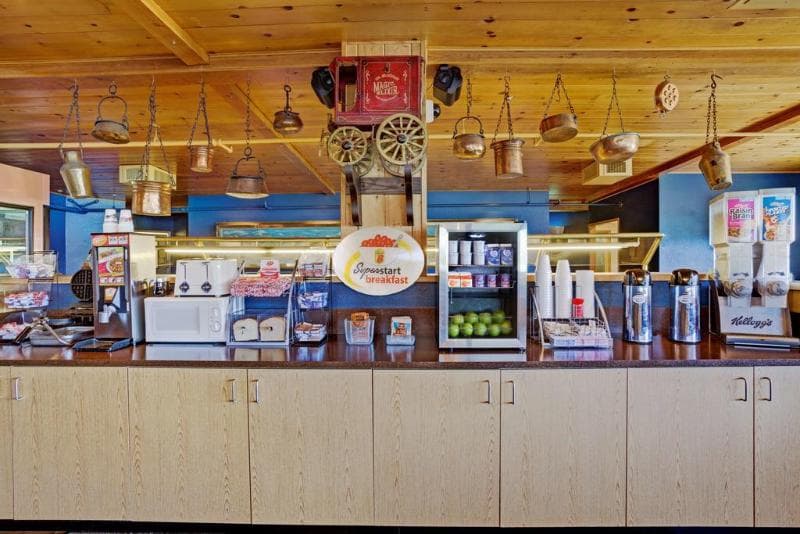 Topaz Lodge 2