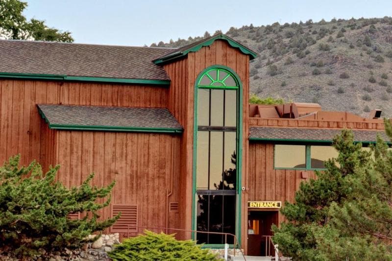 Topaz Lodge 5